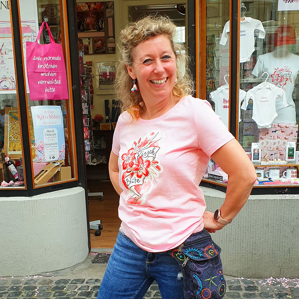 T-Shirt Bonner Kirschblüte 1 T-Shirt Bonner Kirschblüte – Bild 1